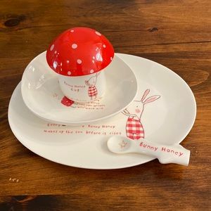 Maileg Bunny Honey 5-piece set (melamine dish set for little ones)